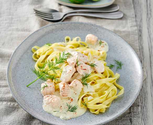 Lachs-Sauce zu Nudeln