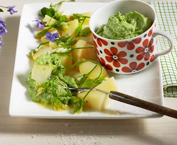 Erdäpfel mit Avocado-Bärlauchcreme