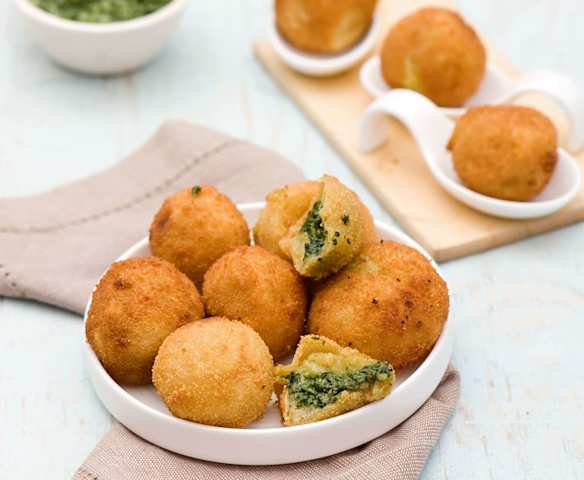 Hiszpańskie krokieciki ziemniaczane