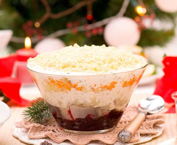 Warstwowa sałatka śledziowa