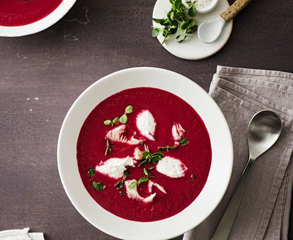 Rote-Bete-Rotkohl-Suppe