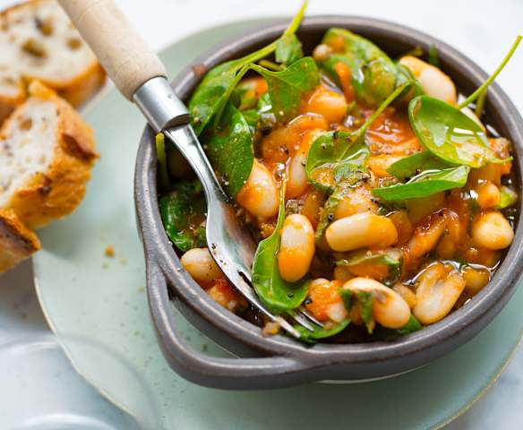 Salade de haricots blancs, tomates et menthe Salade de haricots blancs, tomates et menthe