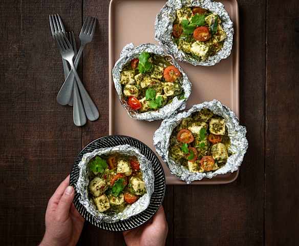 Spiced paneer parcels