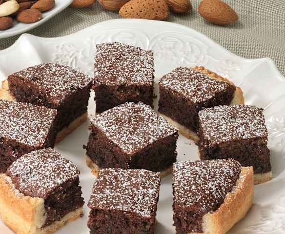 Torta di mandorle e cioccolato