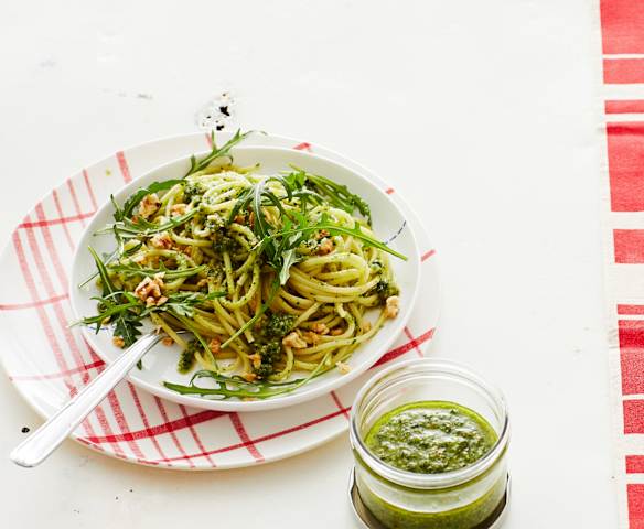 Spaghetti mit Walnuss-Pesto