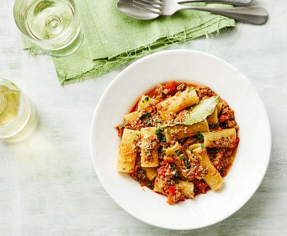 Paprika-Zucchini-Pasta