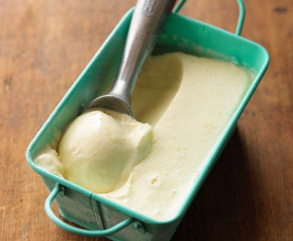 Rich Lemon Ice Cream