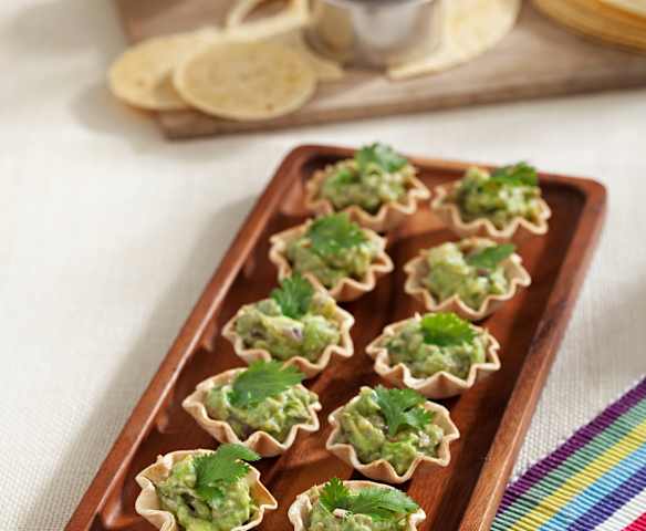 Tartaletas de tortilla con guacamole