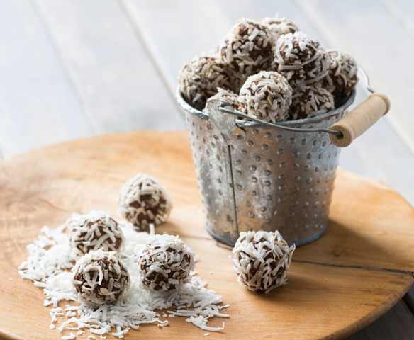 Buckwheat and date bliss balls