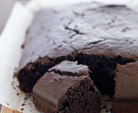 Eggless Chocolate Cake