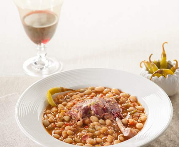 Pochas guisadas con pato