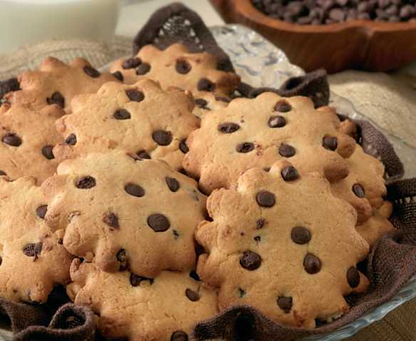 Biscottini di latte e farina di riso al cioccolato