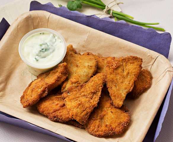 Setas empanadas con mayonesa de hierbas