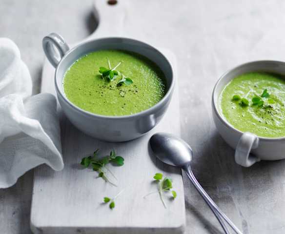 Broccoli almond soup