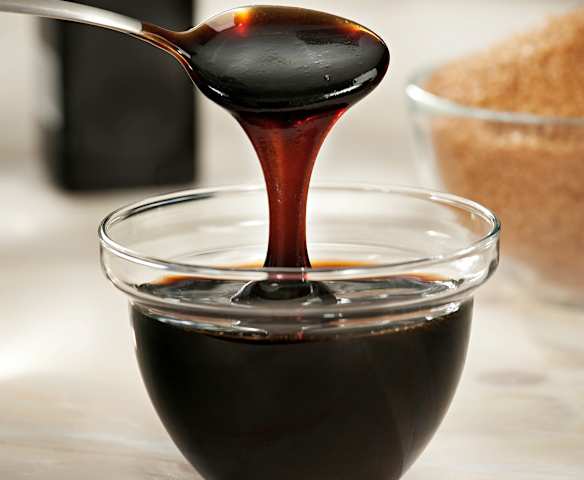 Reducción de vinagre balsámico para verduras asadas