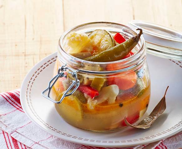 Verduras en escabeche