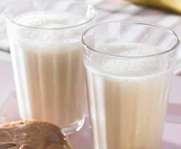 Banana Milkshake with Honey