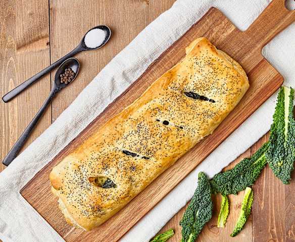 Strüdel al cavolo nero e gorgonzola