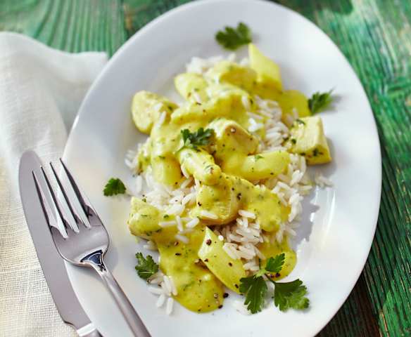 Spargel-Hähnchen-Curry zu Reis