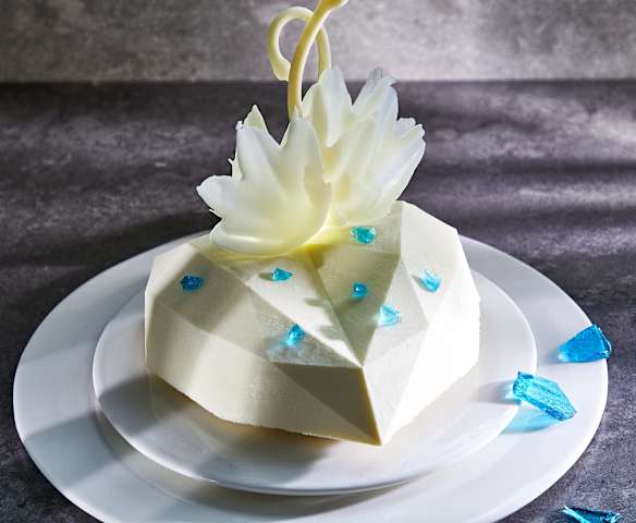 芒果椰香慕斯蛋糕