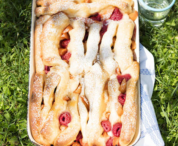 Marillen-Himbeer-Zupfkuchen