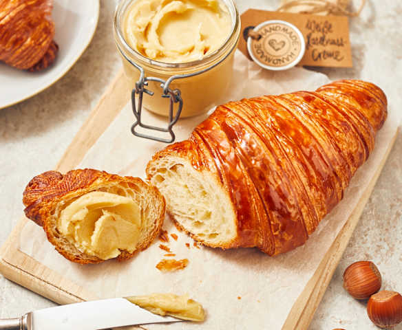 Weiße Hasselnusscreme