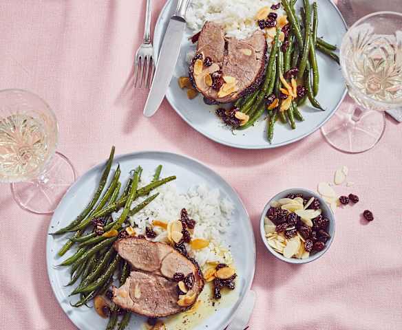 Lammkeule mit Reis und Bohnen