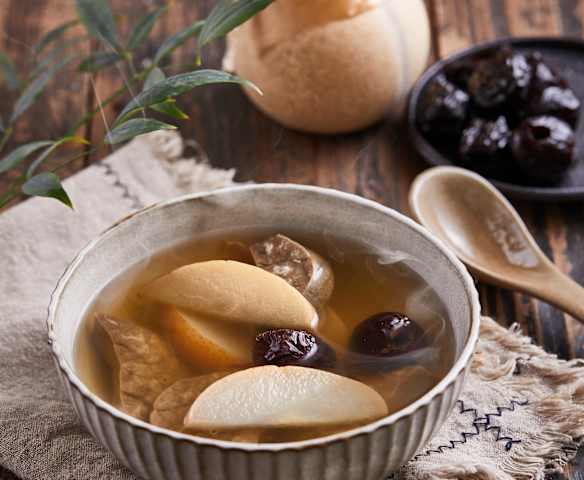 川贝雪梨猪肺汤