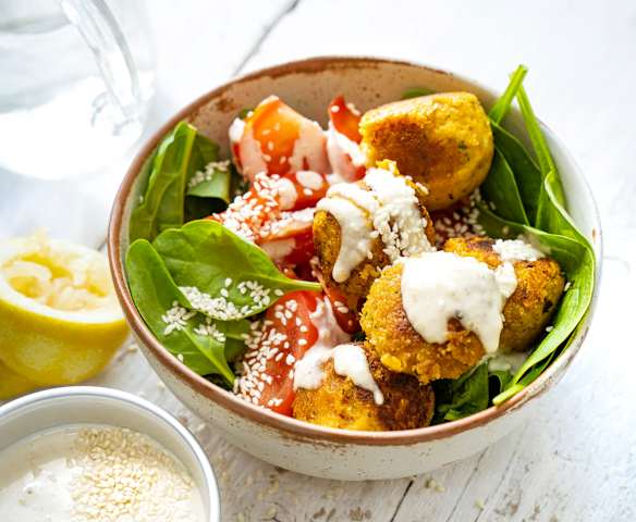 Falafels à la menthe, sauce tahini Falafels à la menthe, sauce tahini