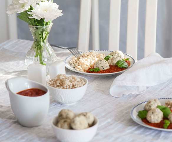 Pulpety z indyka z pęczakiem i sosem pomidorowo-miodowym