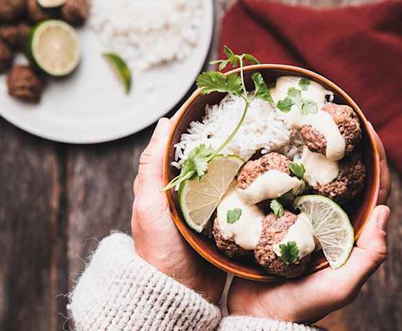 Boulettes de boeuf au citron vert et curry vert