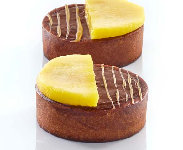 Antonio Bachour: Chocolate Caramel Pudding Tarts