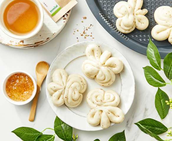绿茶桂花蜜馒头