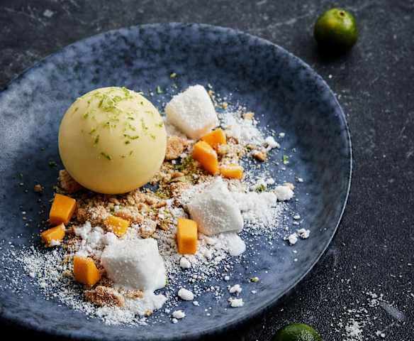芒果奶冻配椰子冰沙