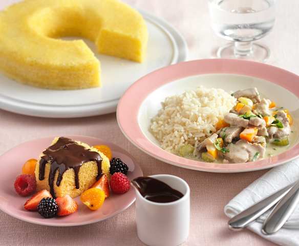 Menü: Schweinsgeschnetzeltes mit Reis; Dampfgegartes Vanilleküchlein im Hemd