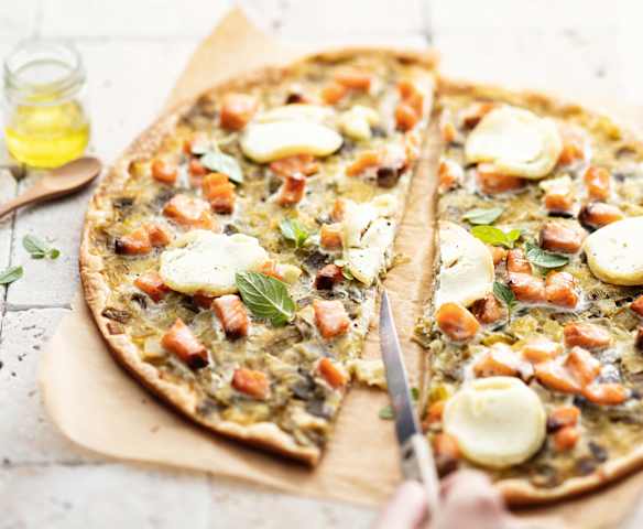 Tarte fine de poireau au crottin de Chavignol et saumon Tarte fine de poireau au crottin de Chavignol et saumon