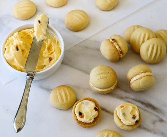 Melting moments with passionfruit cream