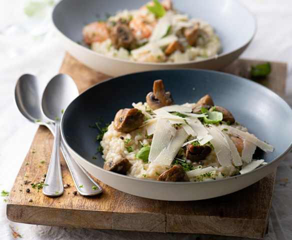 Risoto cremoso de cogumelos e camarão