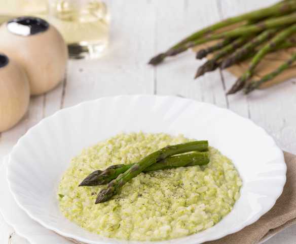 Risotto con crema di asparagi