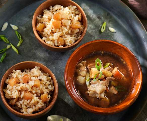 干貝炊飯和豬肉蔬菜味噌湯