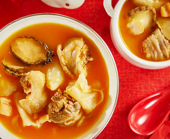 金汤鲍鱼花胶鸡