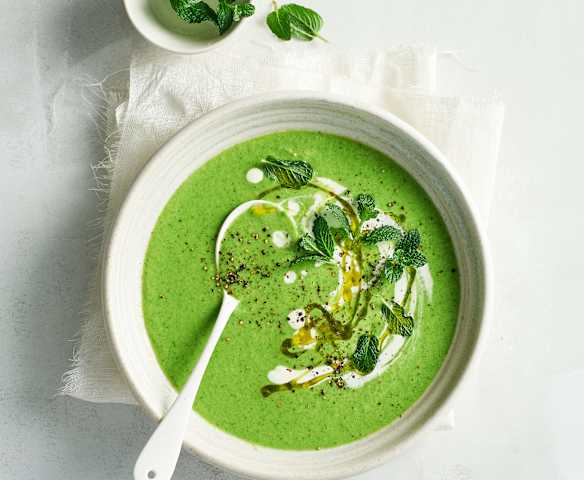 Pea and mint soup
