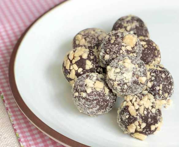 Trufa de chocolate com castanhas
