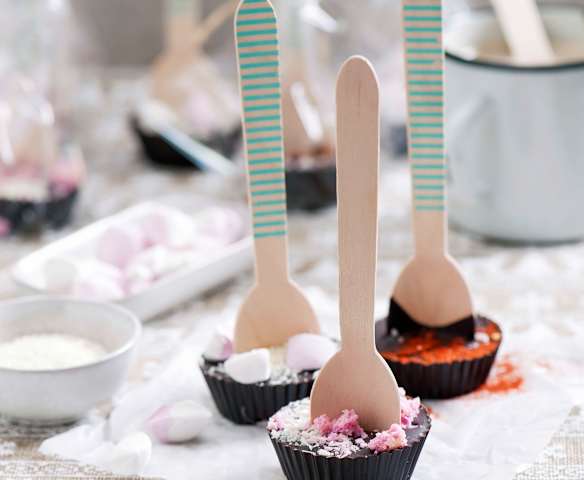 Cuillère à café de chocolat