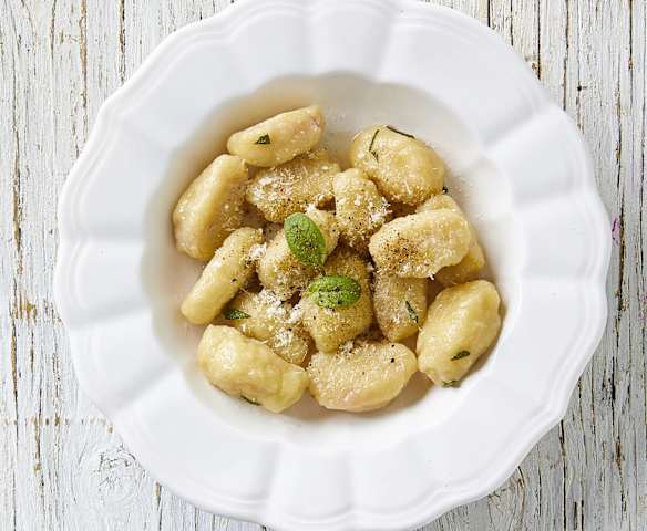 Gnocchi di patate ripieni di speck e Brie