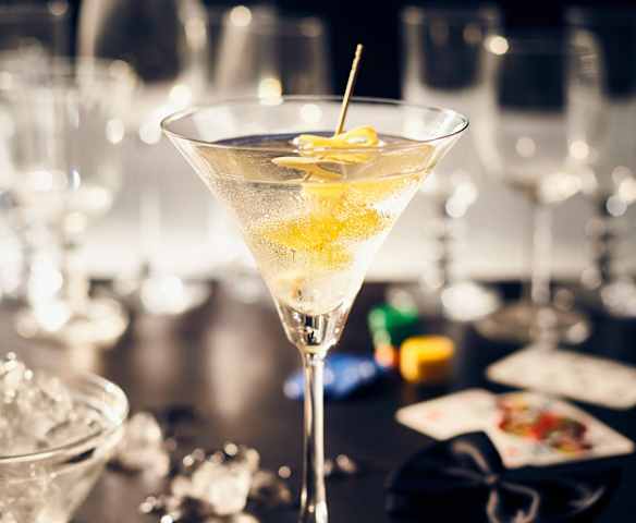Dry Martini (Casino Royale) Dry Martini (Casino Royale)