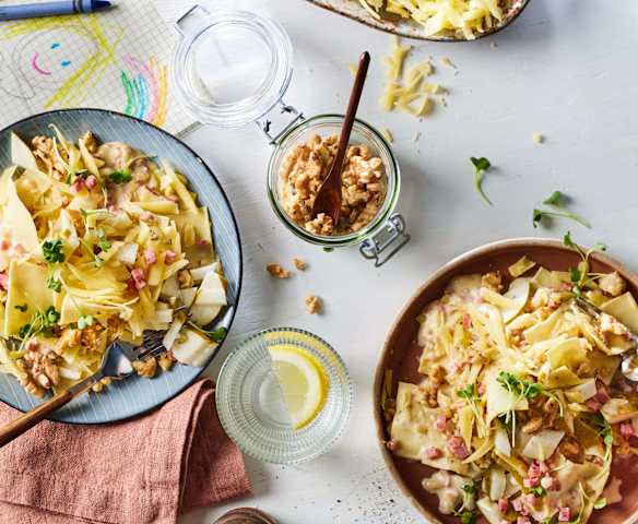 Fleckerl mit Birnen-Speck-Sauce und Bergkäse