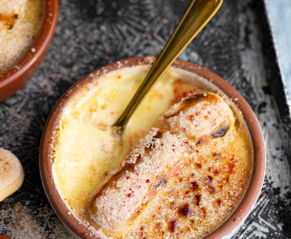 Crème brûlée de cava con bizcochos savoiardi Crème brûlée de cava con bizcochos savoiardi