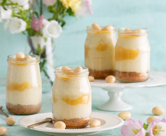 Wielkanocne trifle ajerkoniakowe