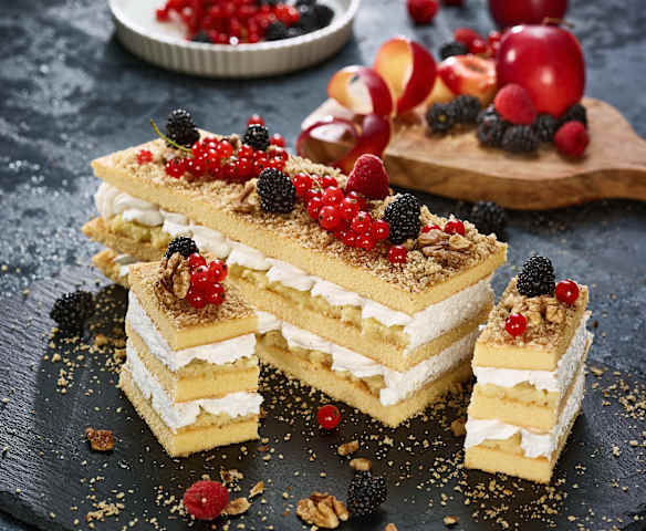 Sváteční ořechovo-jablečné řezy